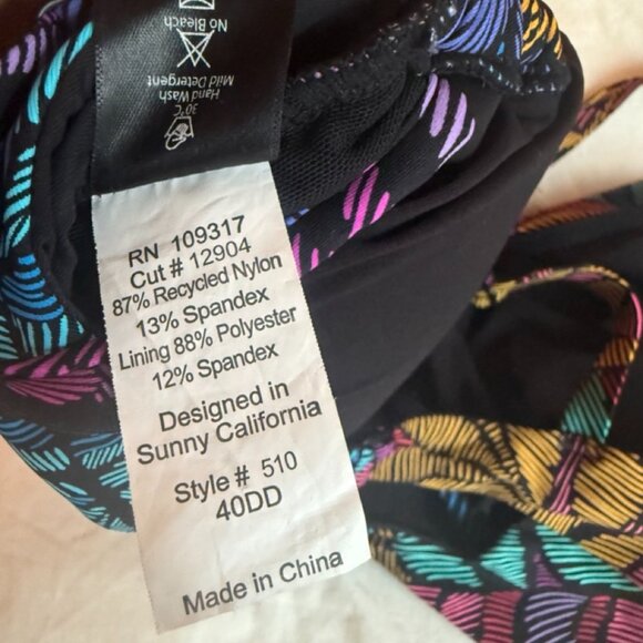 Sunsets Panama Palms Unforgettable Bikini Top 40DD - Picture 6 of 8